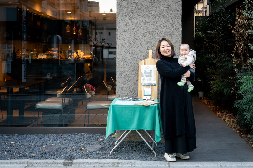 人生と切り分けられない、生活のなかにある「表現」——新井有佐「Artist Collective Fuchu [ACF]」インタビュー〈前篇〉の写真